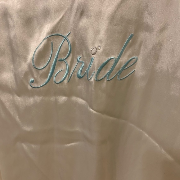 Bride Robe - Picture 3 of 3
